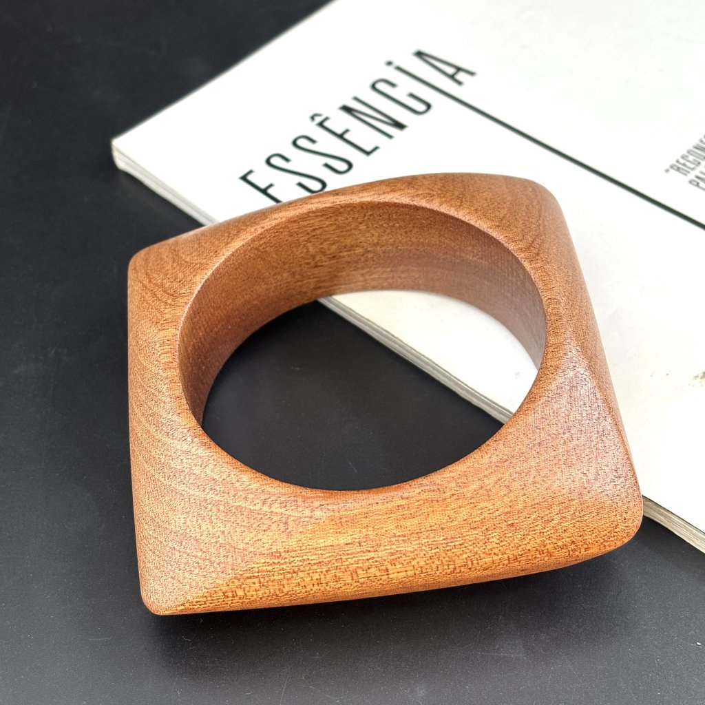 Bracelete madeira Yasmin