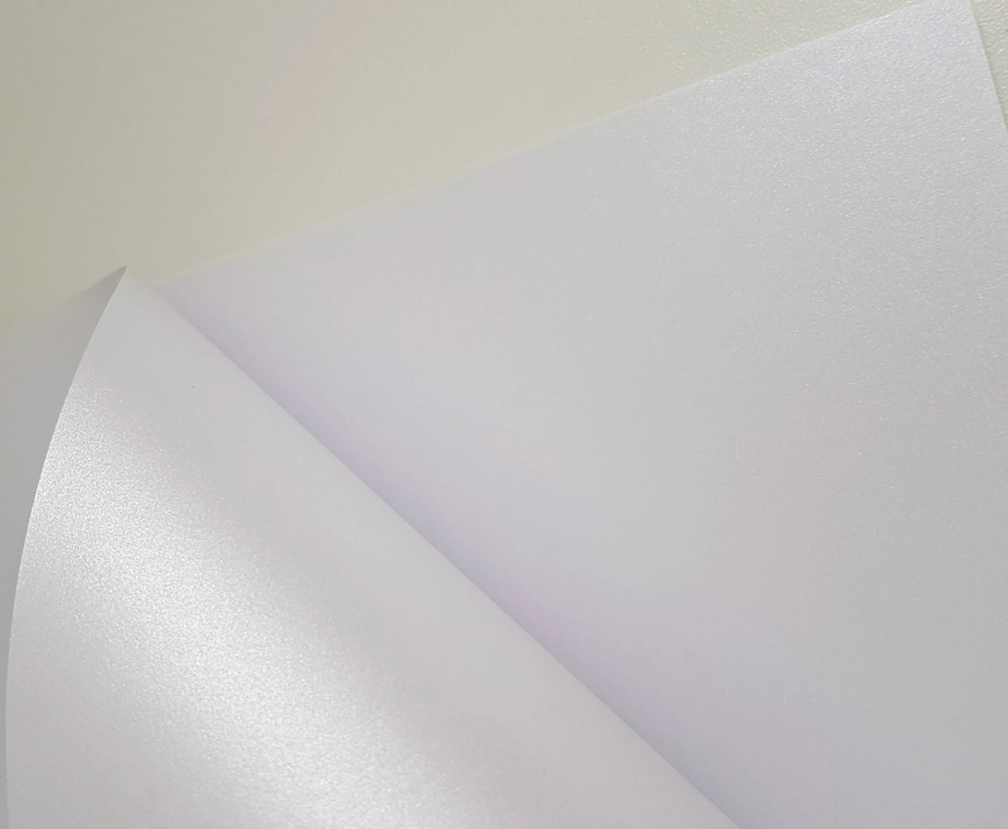 Papel Perolado Branco A4 - 180g - und - metallik