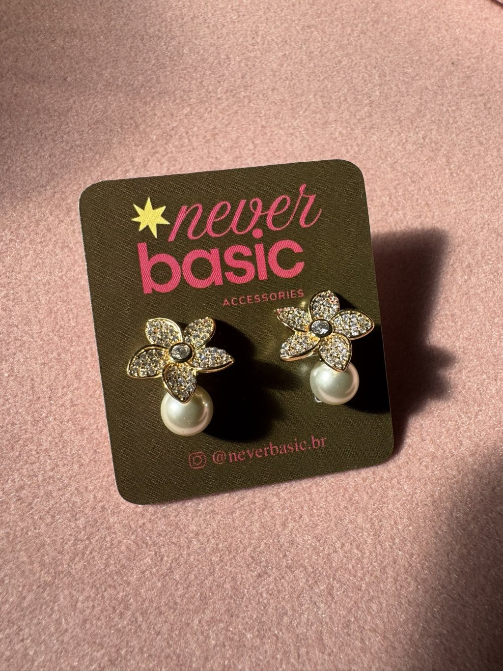 Brinco Bloom Pearl