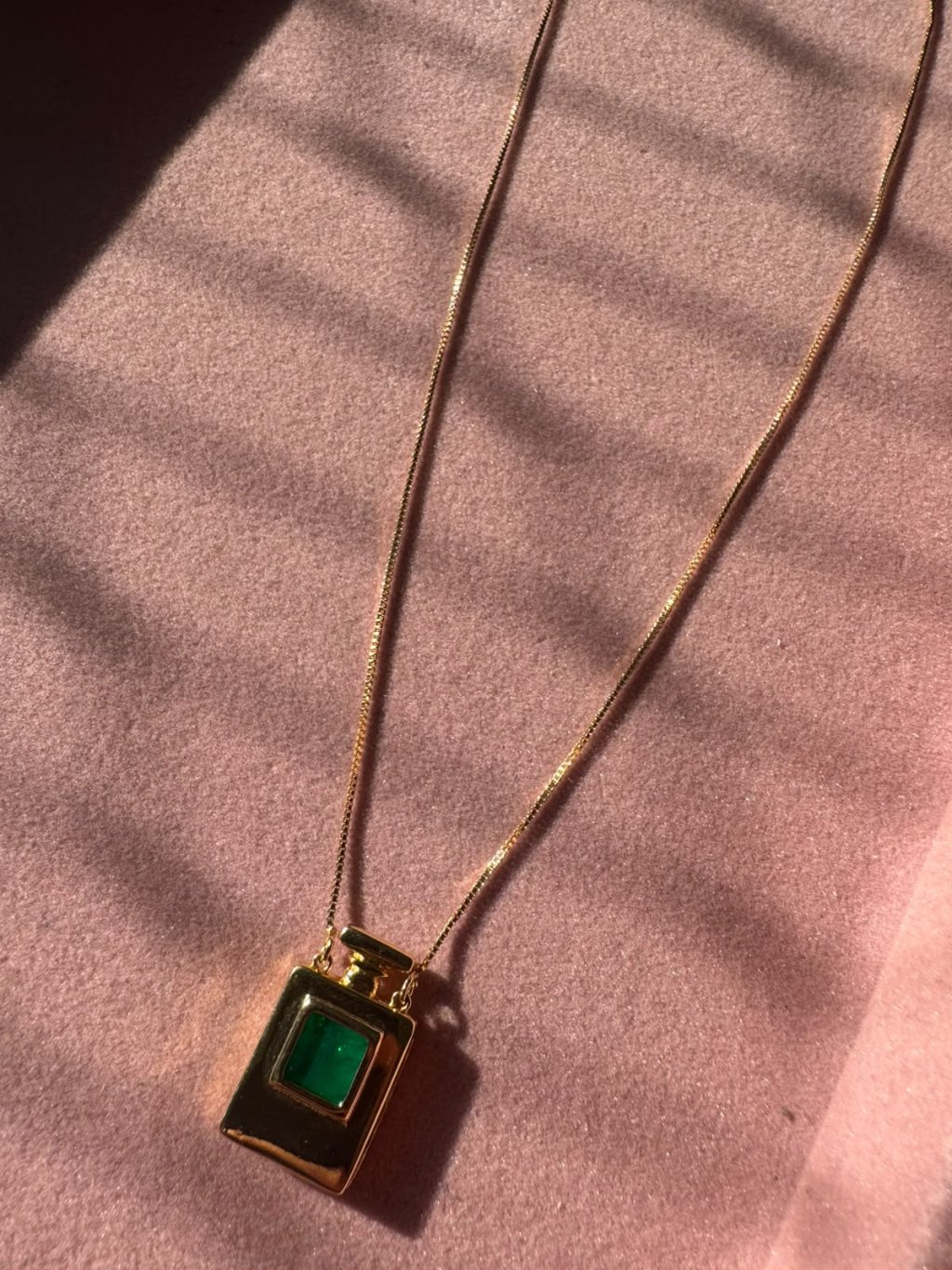 Colar Emerald Keepsake