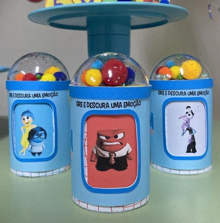 Redonda interativa com globo