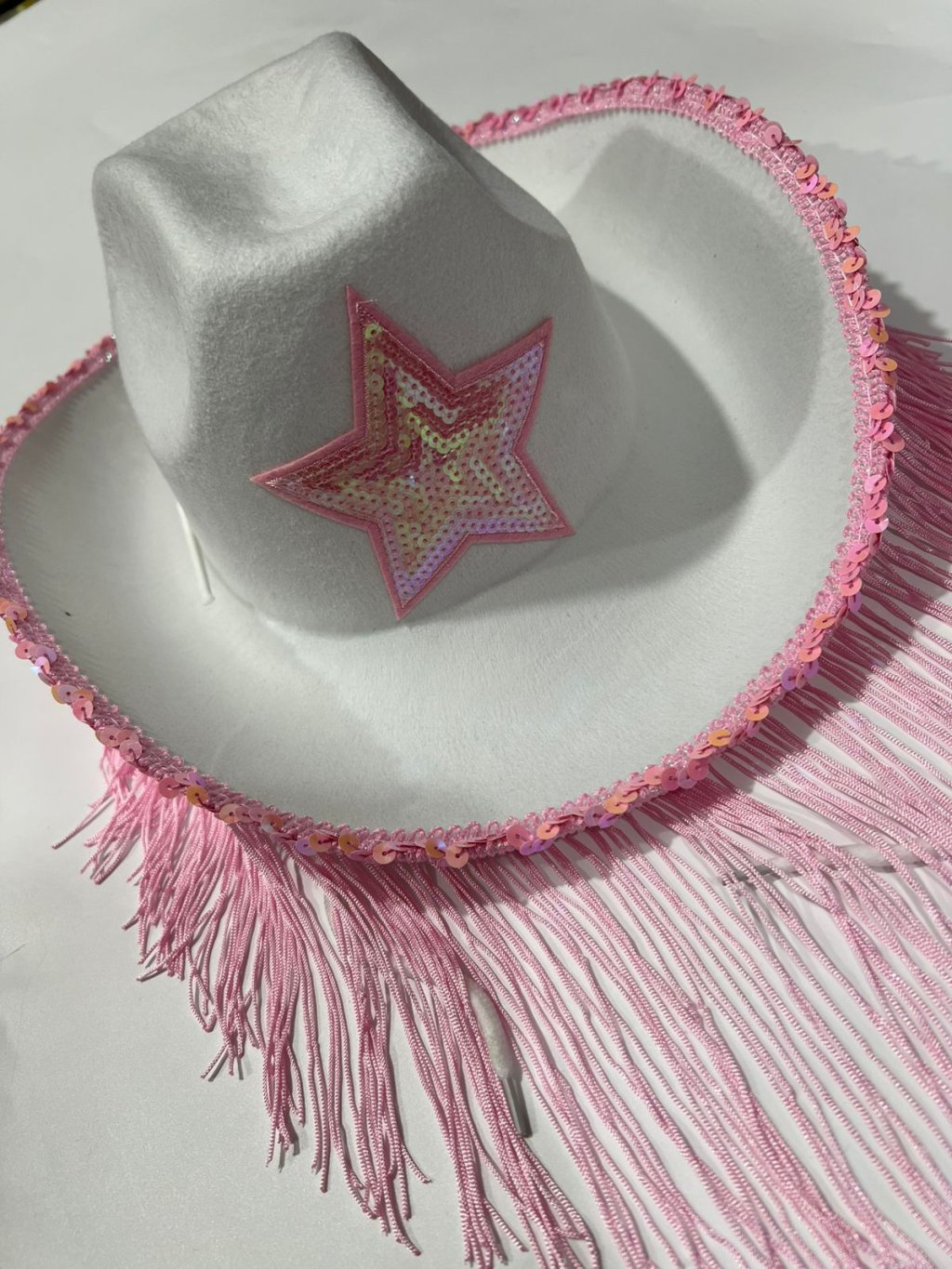 CHÁPEU COUNTRY BRANCO COM FRANJA ROSA 