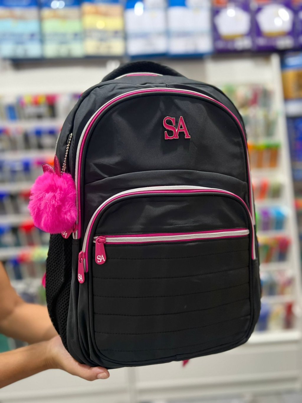 MOCHILA SAFIRA PRETA C/ROSA 