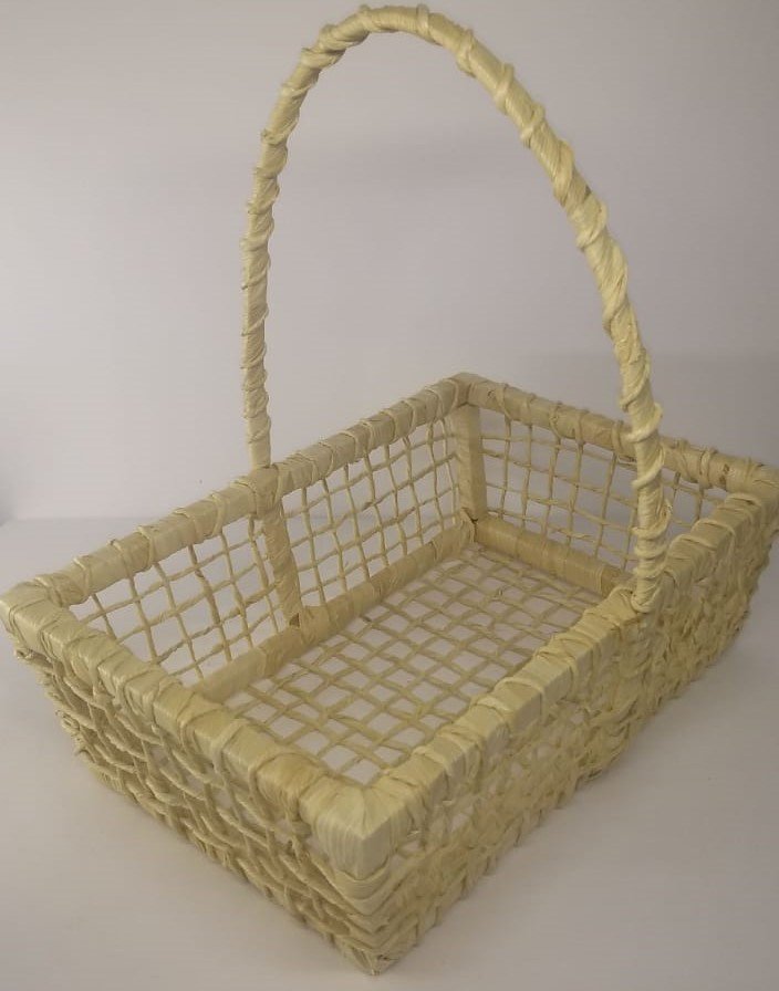 CESTA PALHA C/ ALÇA RETANGULAR 32X20