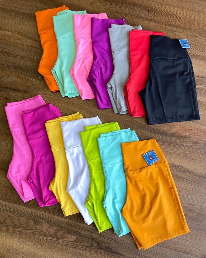 Short básico liso cos alto 