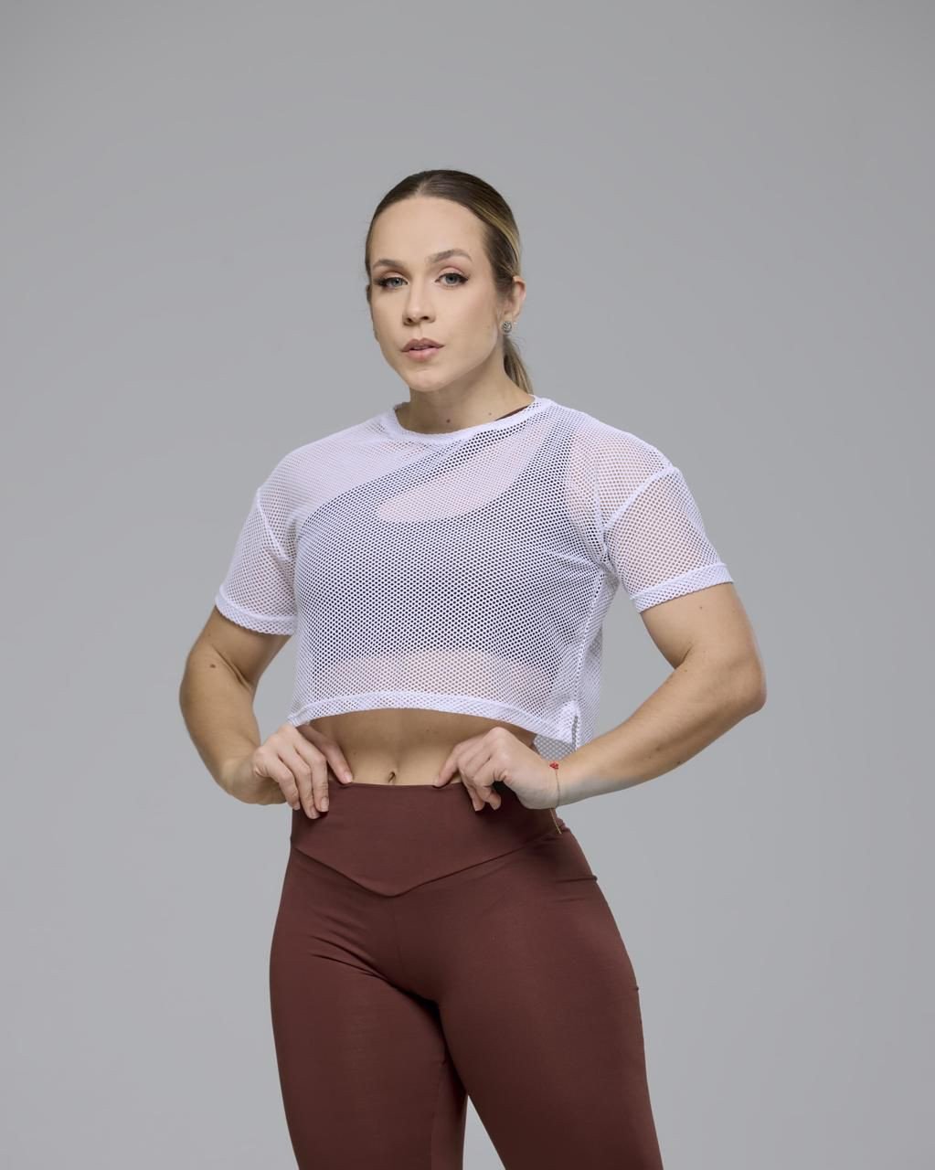 Croped c/ manga de tela poliamida