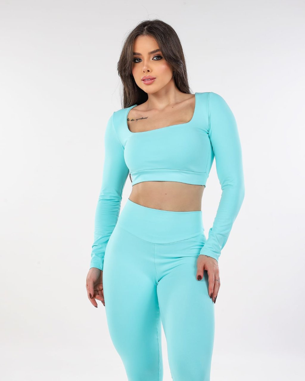 cropde manga longa branco 