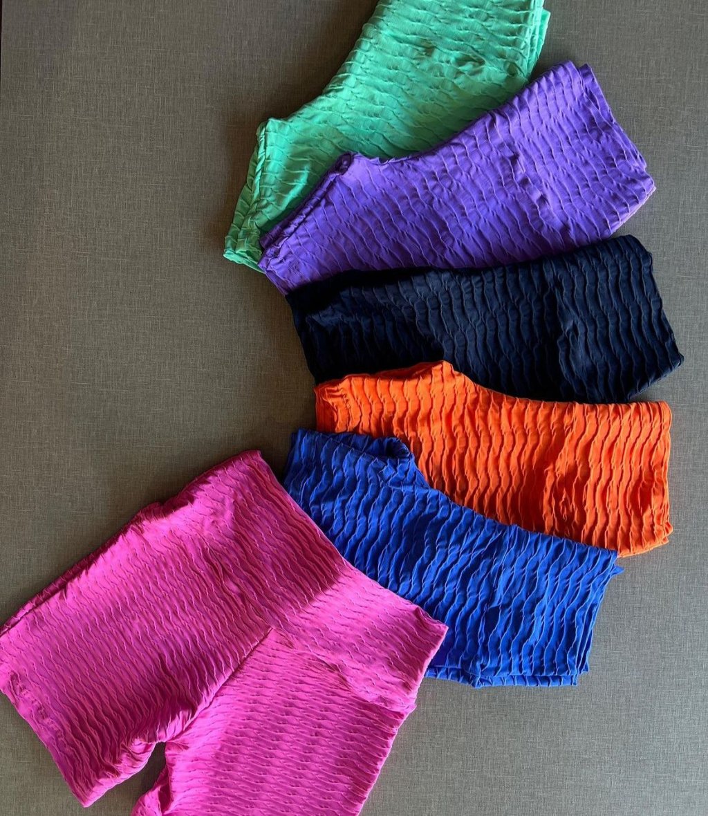 SHORT BÁSICO EM JACQUARD GG