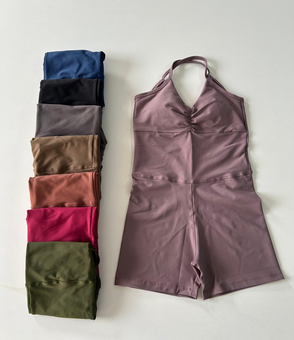 macacão ref 75 com frizo 