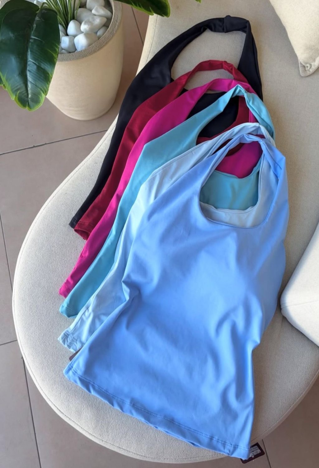 BLUSA ALÇA PESCOÇO POLIAMIDA 