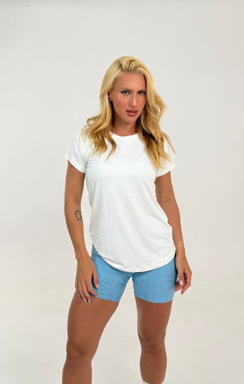 Blusa em U longa uv