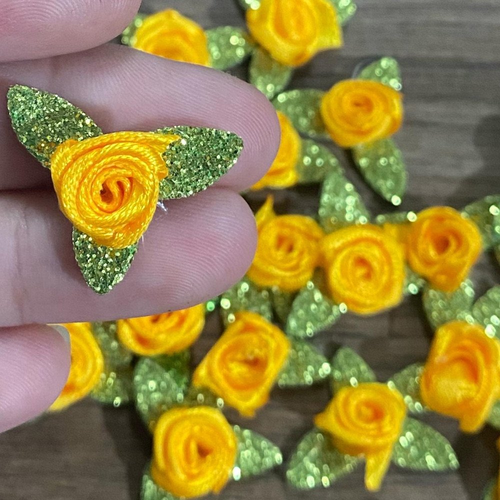 Adesivo Flor Amarela com folhas