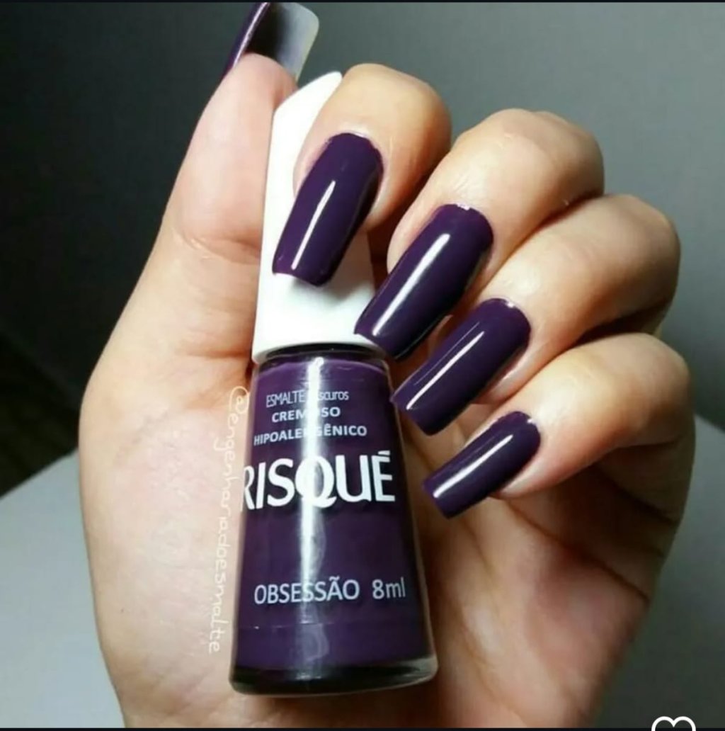 Esmalte Roxo Risqué Obsessão 
