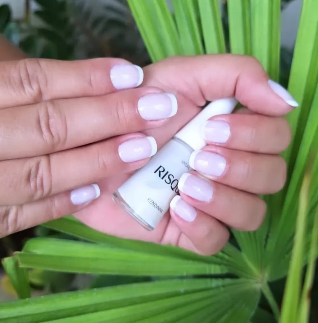 Esmalte Branco Risqué Rendinha Natural Transparente 
