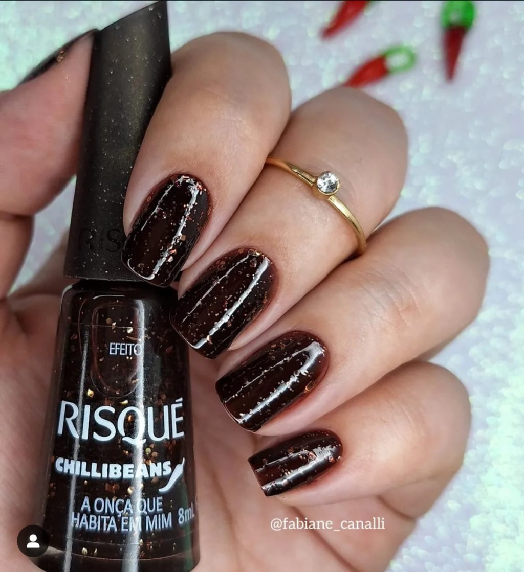Esmalte Marrom Risqué A Onça que Habita em Mim 