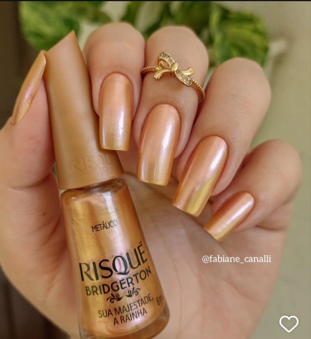 Esmalte Laranja Risqué Sua Majestade, a Rainha Bridgerton 