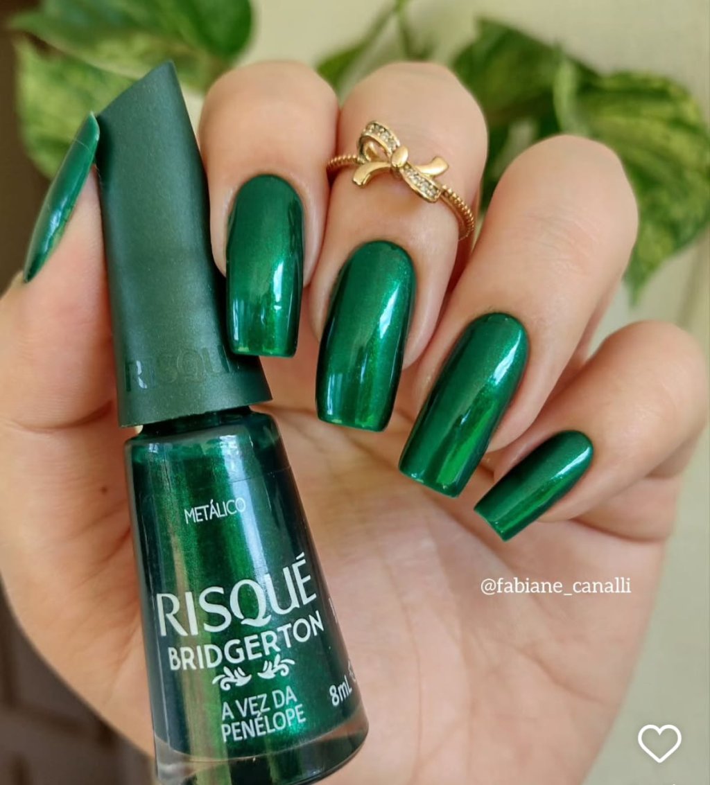 Esmalte Verde Risqué A vez da Penélope Bridgerton 