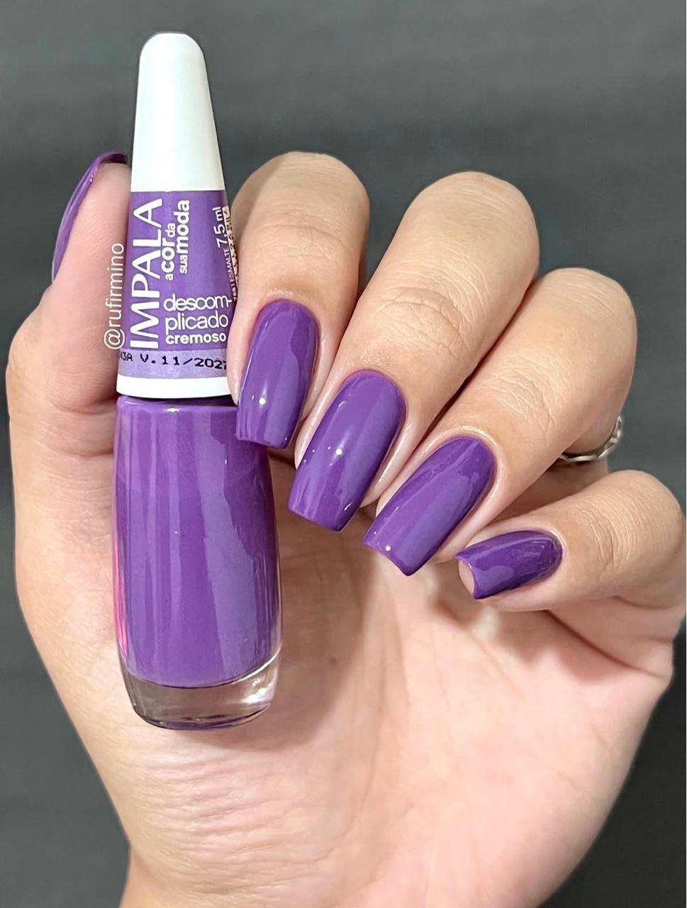 Esmalte Roxo Impala Descomplicado 