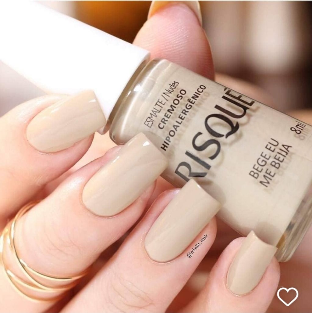 Esmalte Nude Risqué Bege eu me beija
