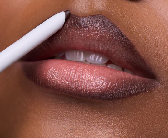 CONTORNO LABIAL BOCA ROSA