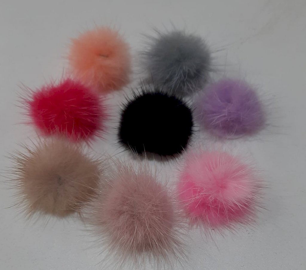 Pompom peludo 2 cm 