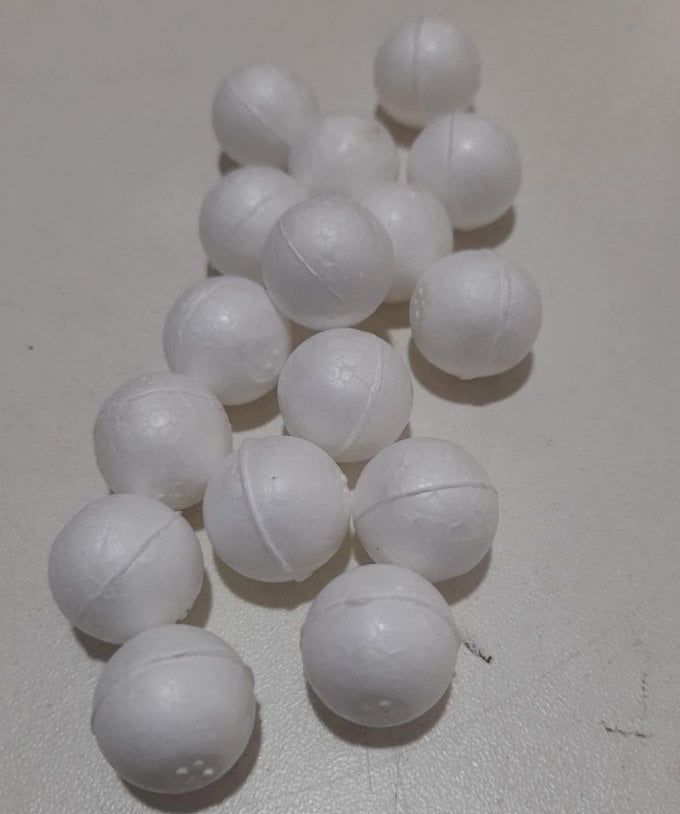 Bolinha de isopor 