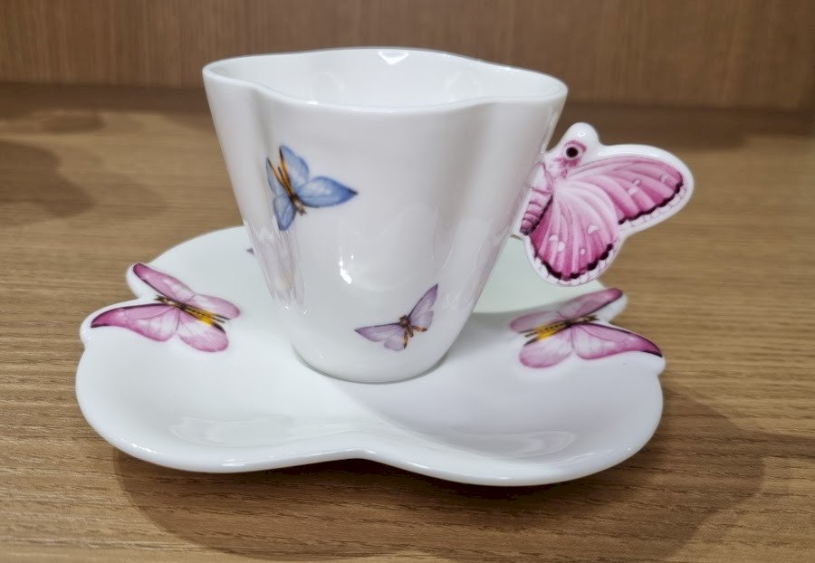 XICARA CAFÉ PORCELANA COM PIRES BORBOLETAS 