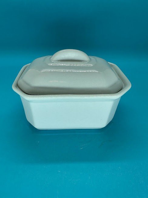 POTE RETANGULAR COM TAMPA-POT105