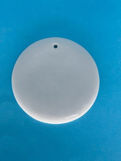 MEDALHA REDONDA COM FURO - MED004 