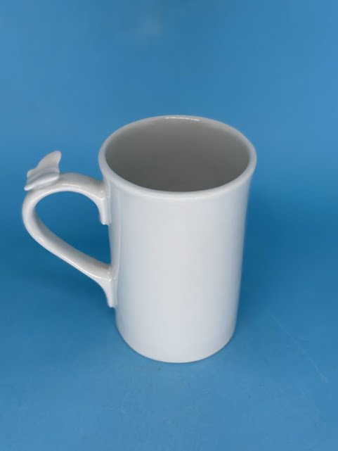 CANECA REAL COM BORBOLETA - CAN051