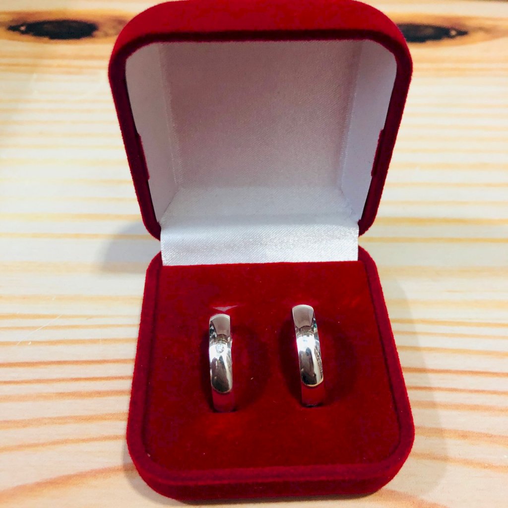 Aliança Média Lisa Prata 925