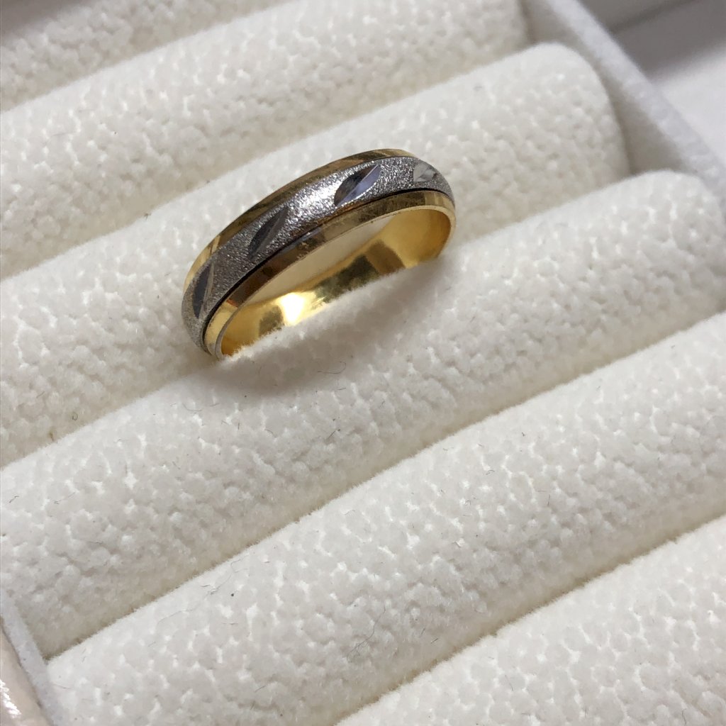 Aliança Ouro 18k com Filete em Ouro Branco 