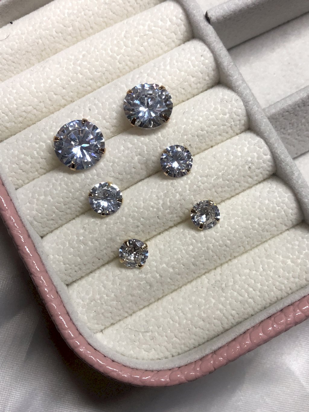 Brinco Ouro Ponto de Luz maiores 