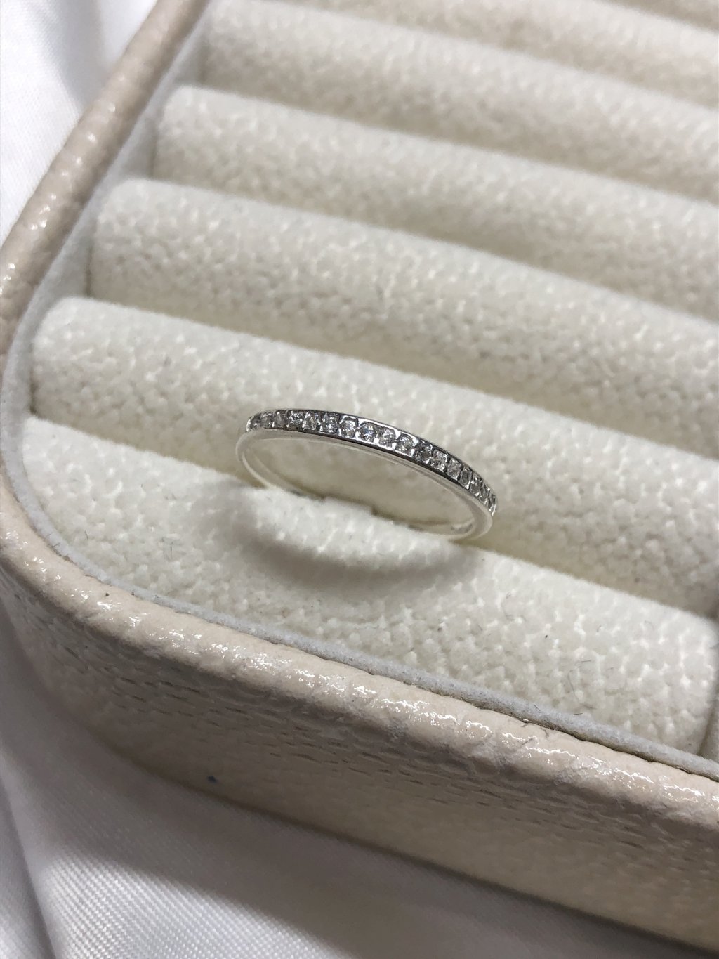 Anel Prata Pura Aparador 