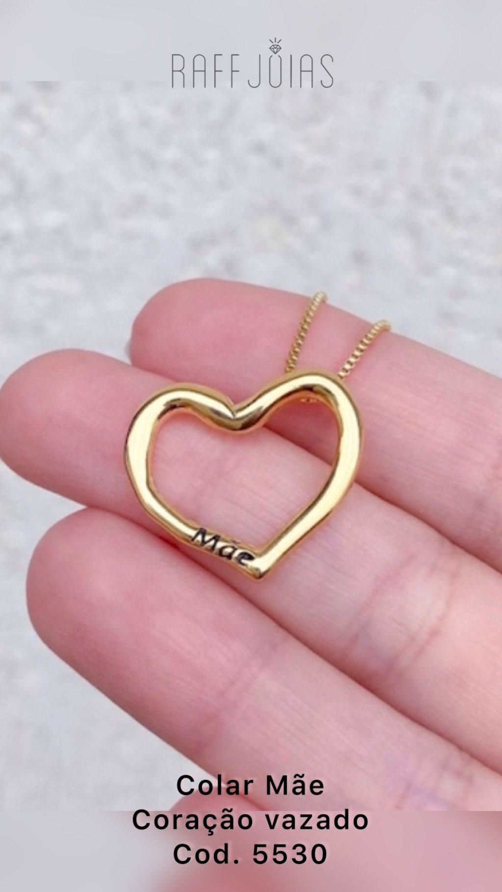 Colar mãe coração vazado