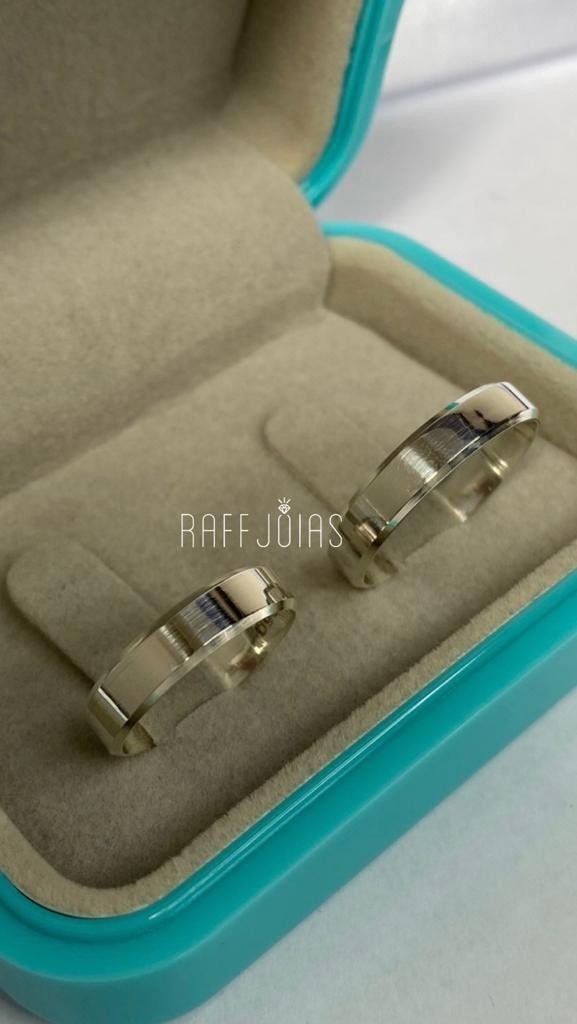 Aliança Quadrada Lisa Grossa Prata 925