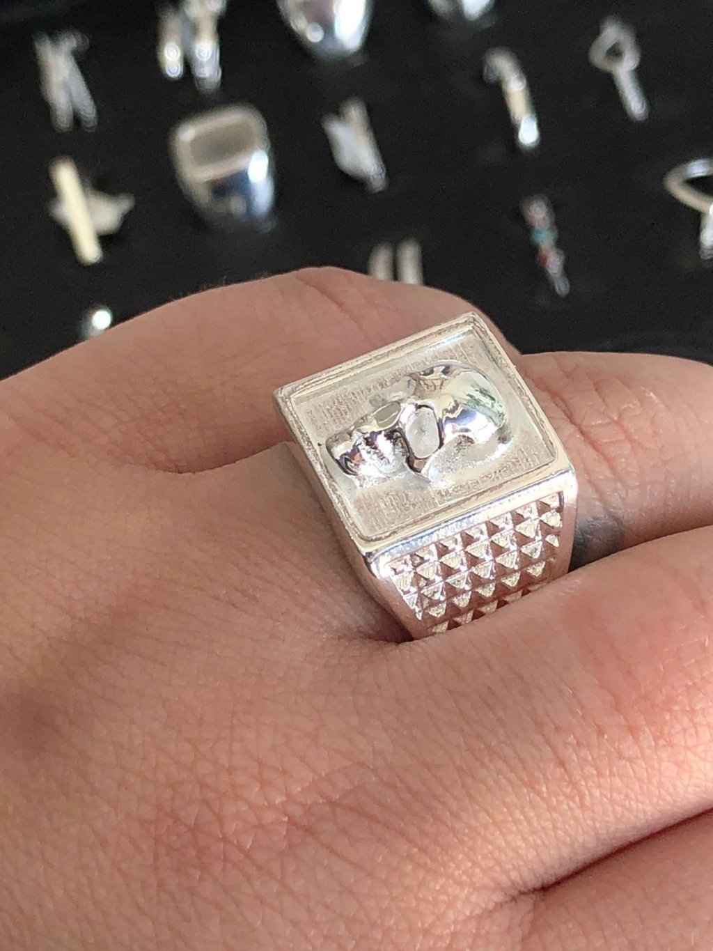 Anel prata Masc caveira 