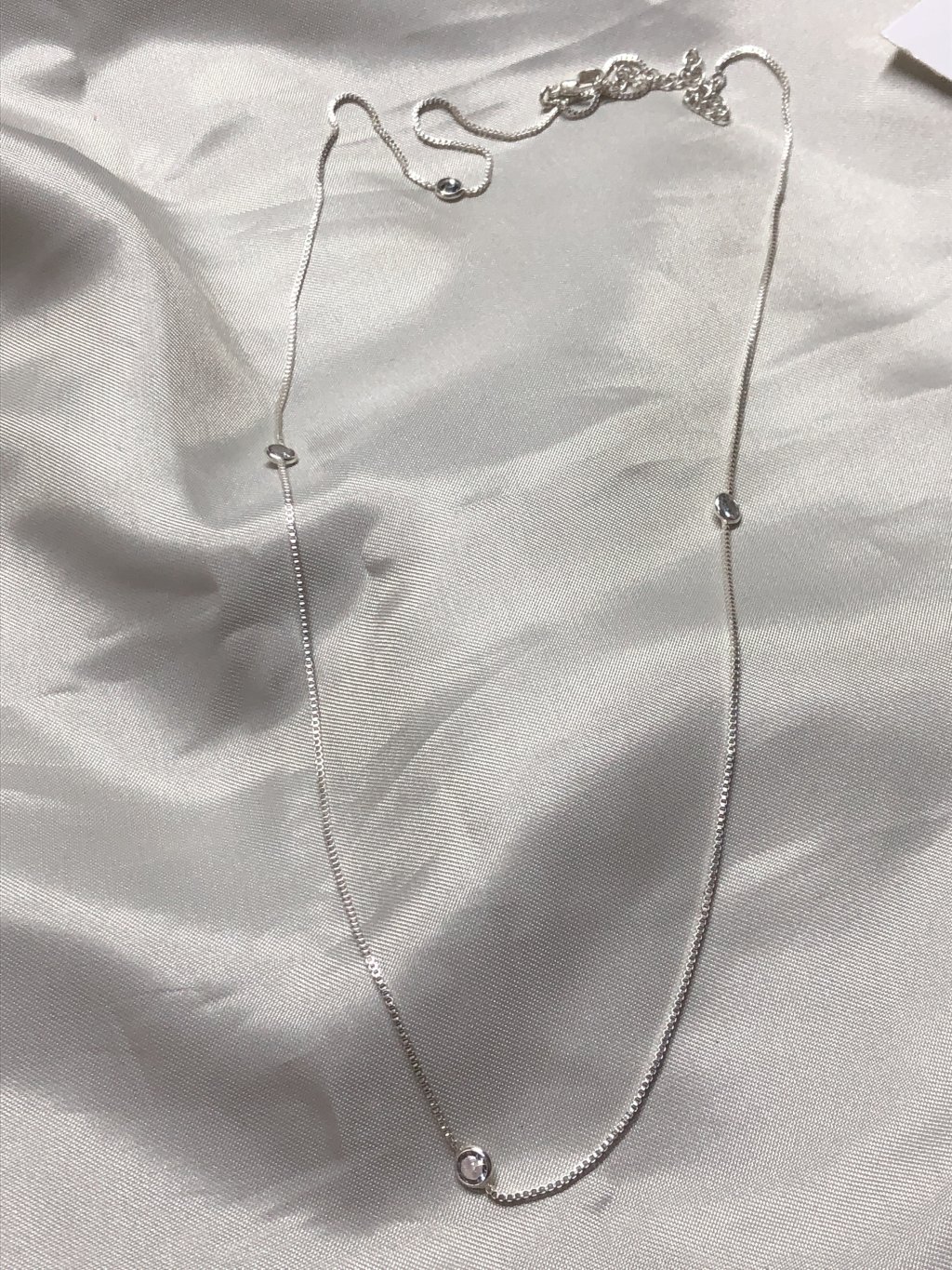 Corrente Prata pedrinhas 