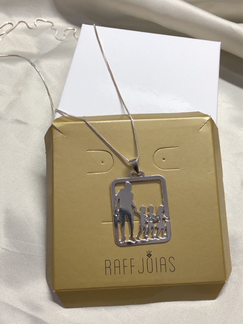 Corrente Prata Pai, 2 filhos e 1 filha 