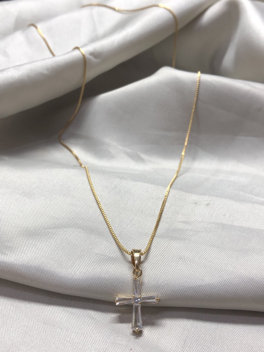 Corrente Ouro cruz pedras