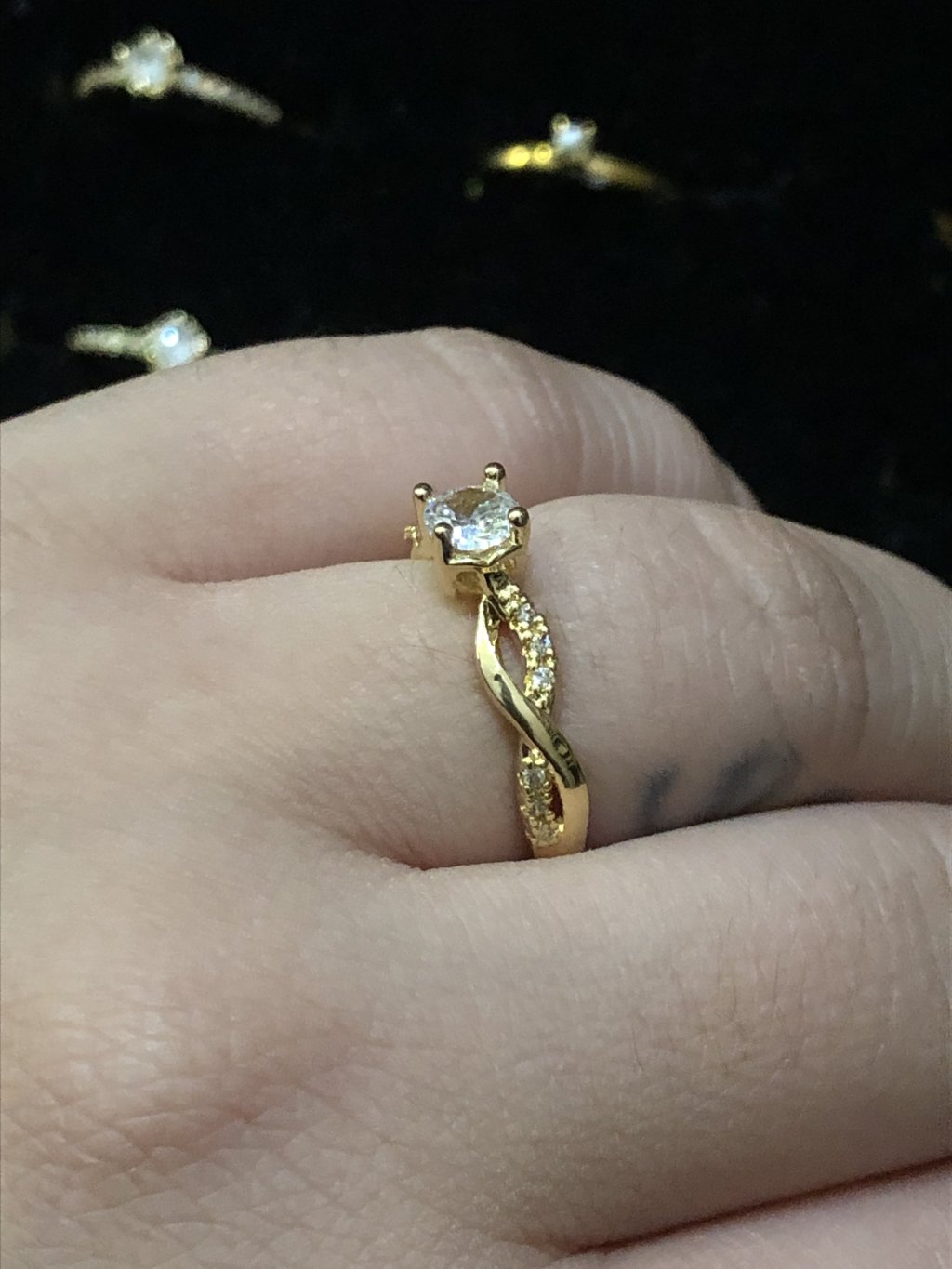 Anel Ouro Solitário com Aparador infinito 