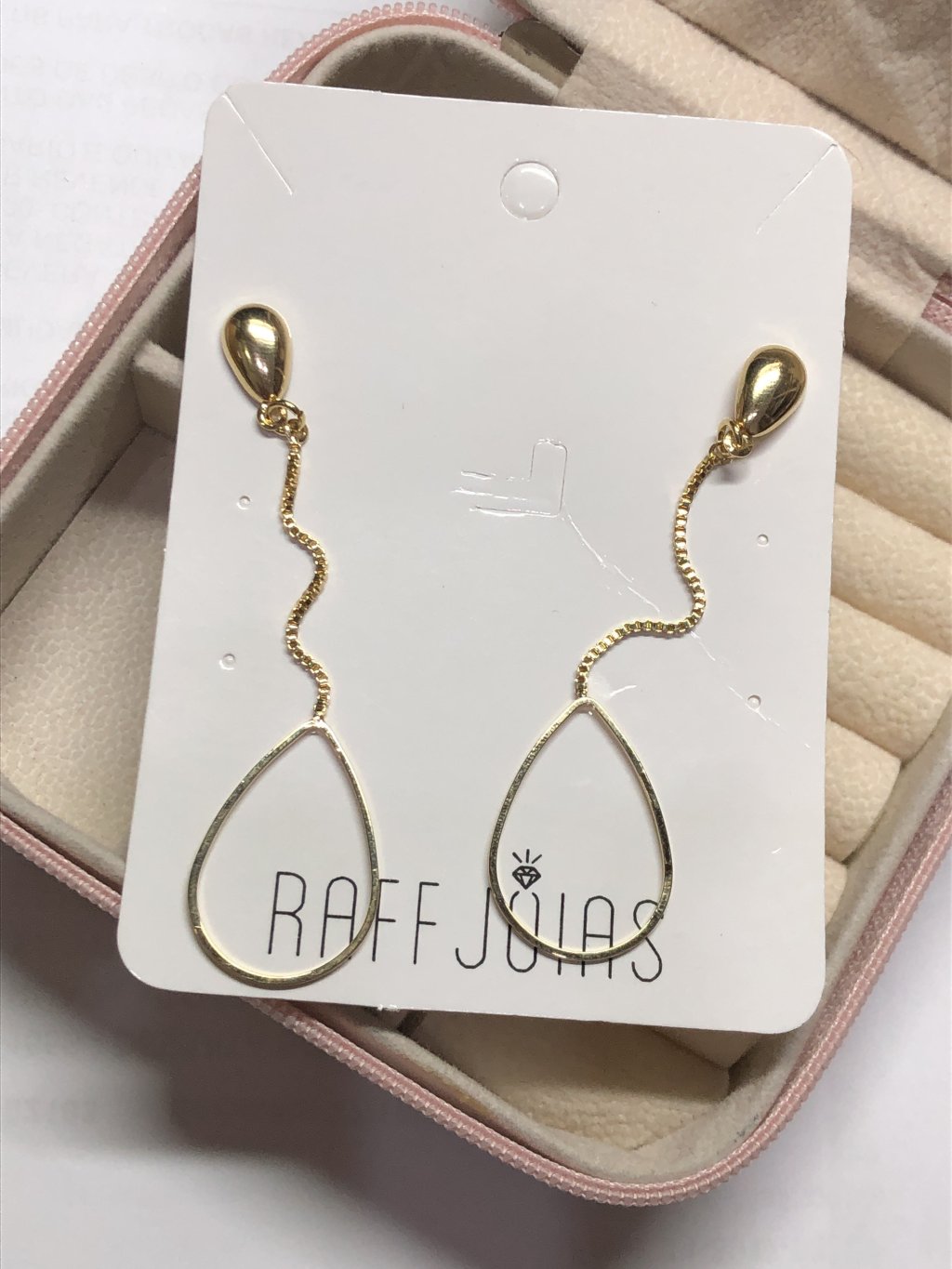 Brinco Ouro Gota vazada 