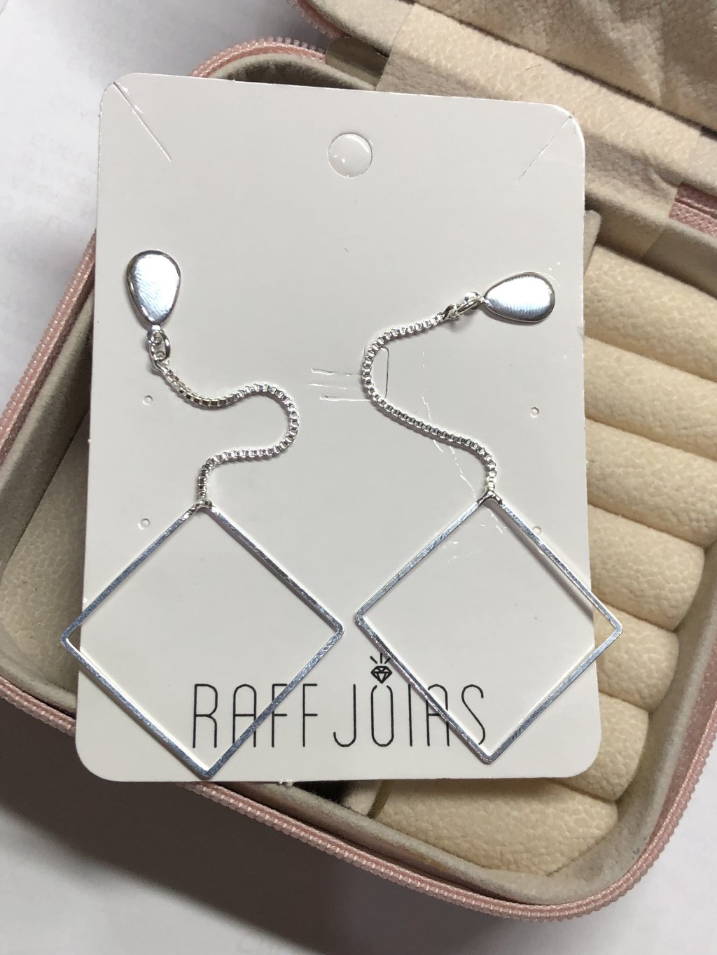 Brinco Prata Triângulo pendurado 