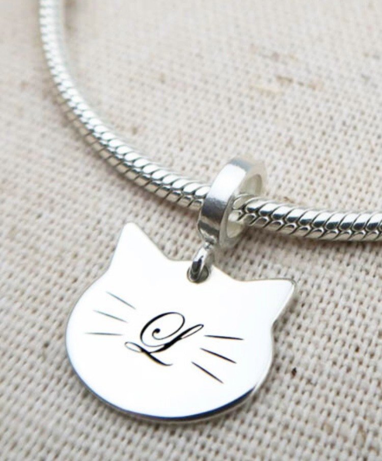 Berloque Prata 925 gatinho com inicial 