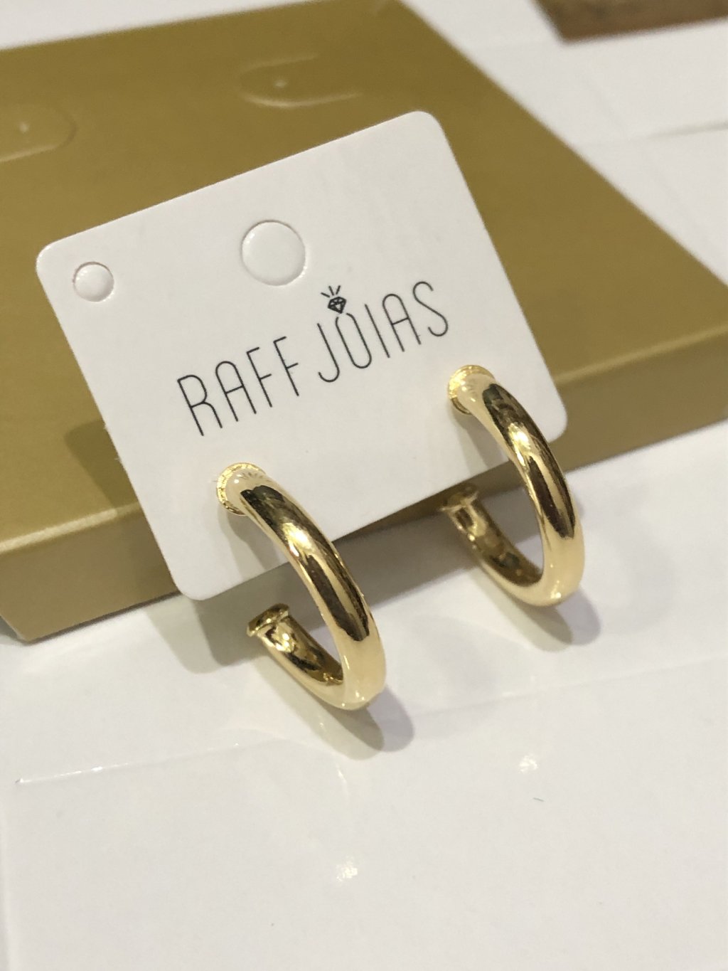 Brinco Ouro argola tubo media