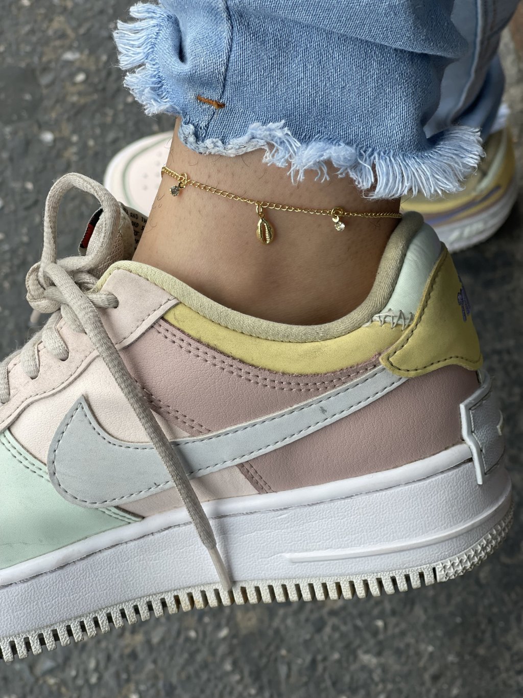 Tornozeleira Ouro concha e pedra 