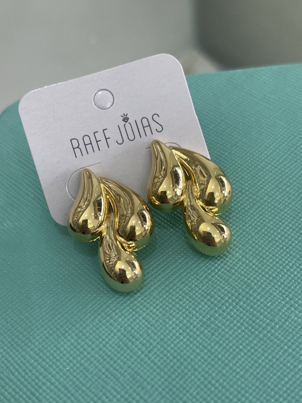 Brinco 3 gotas ouro/prata