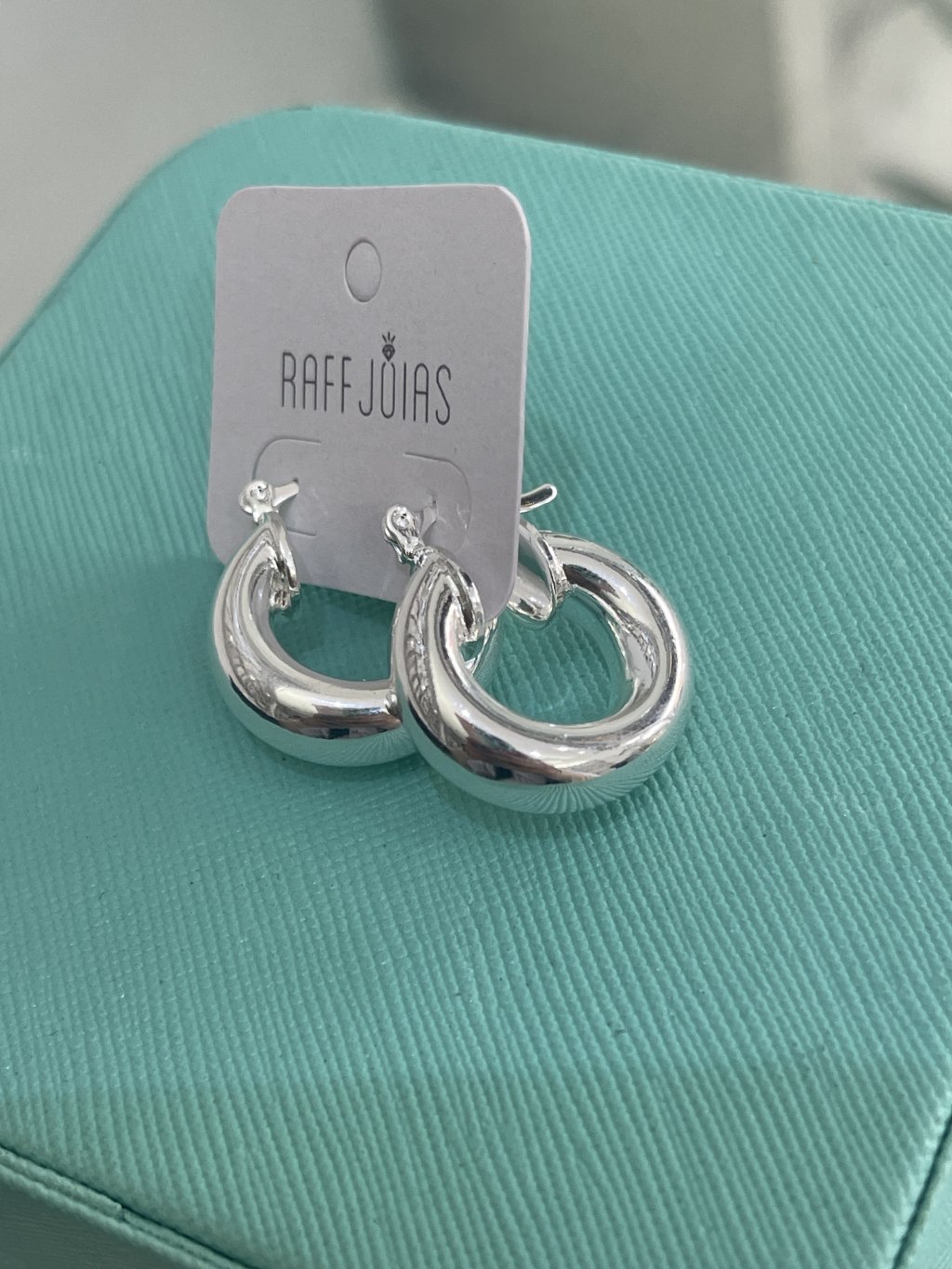 Argola tubo pequena encaixe ouro/prata