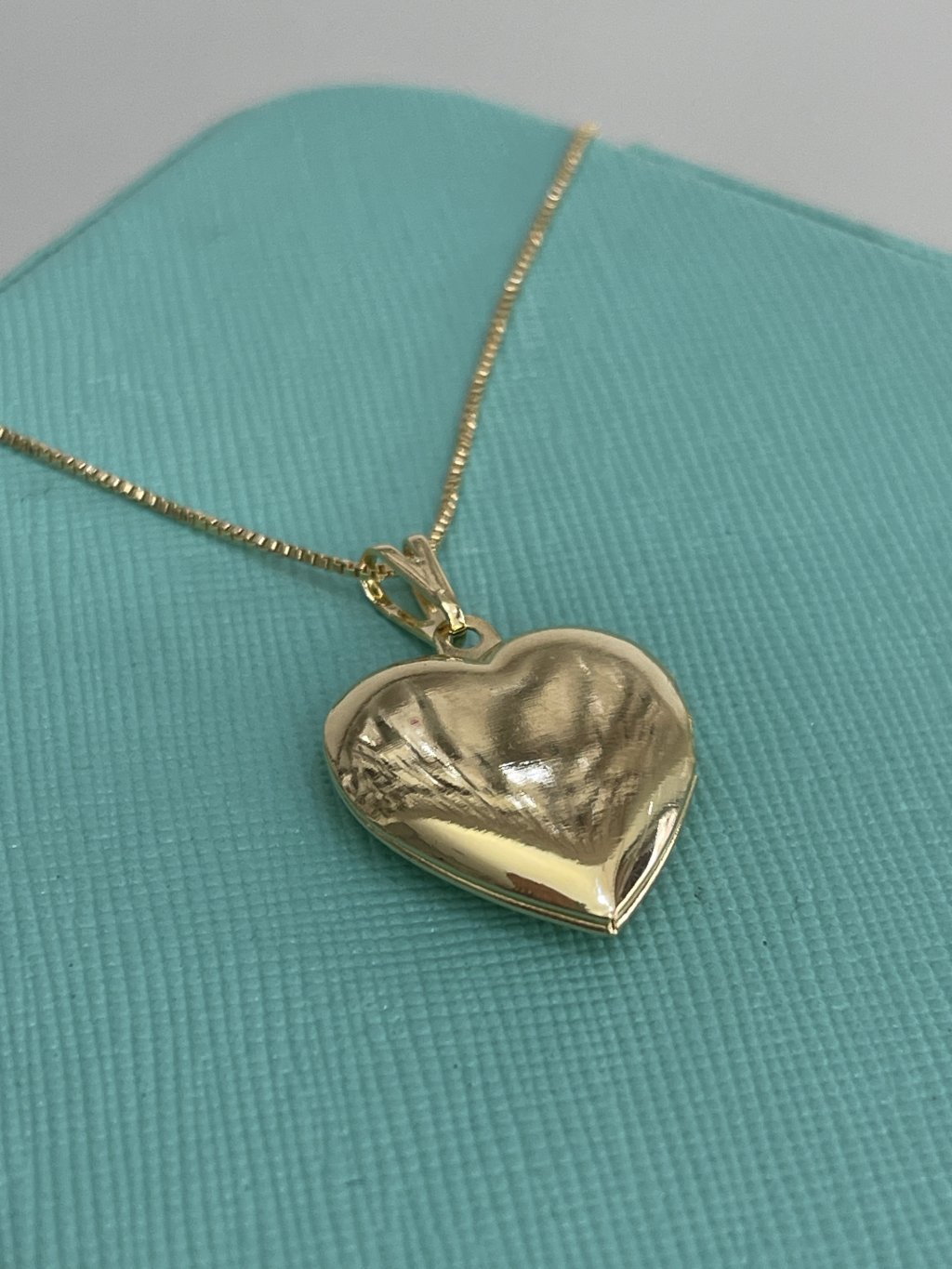 Corrente relicário para foto ouro