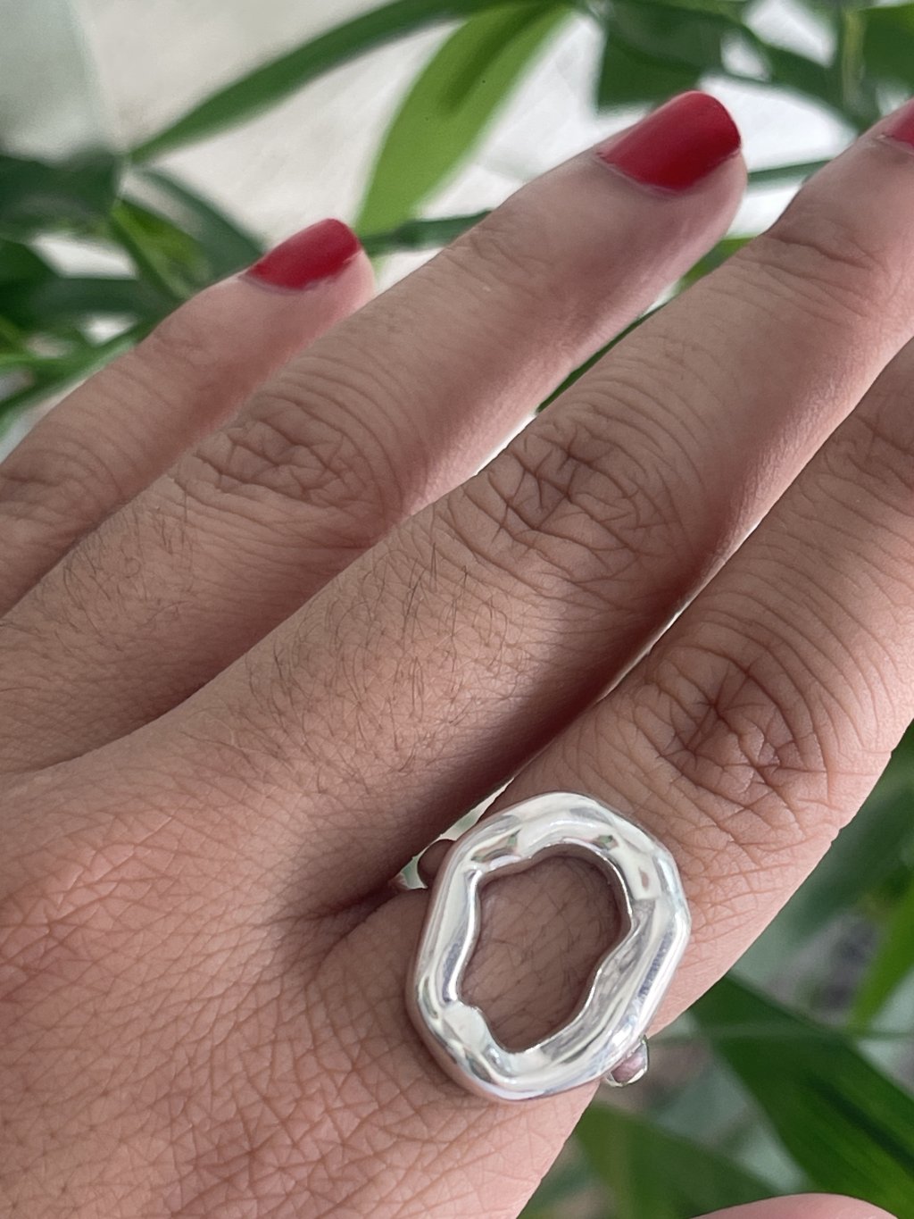 Anel círculo orgânico ouro/prata 